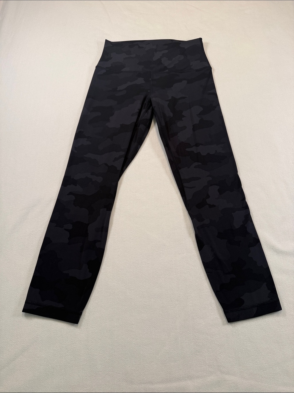Lululemon Align Camo Leggings Crop 23 inch - 6